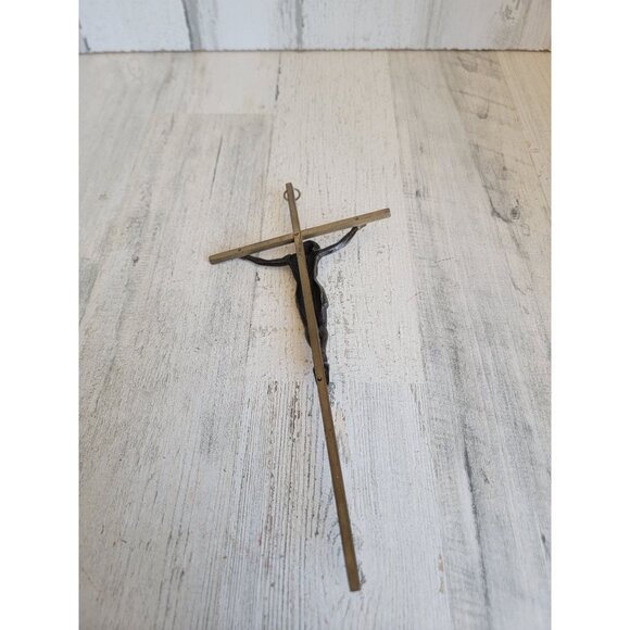 INRI brass metal cross crucifix Jesus Christ Nativity home decor religious - Picture 5 of 7